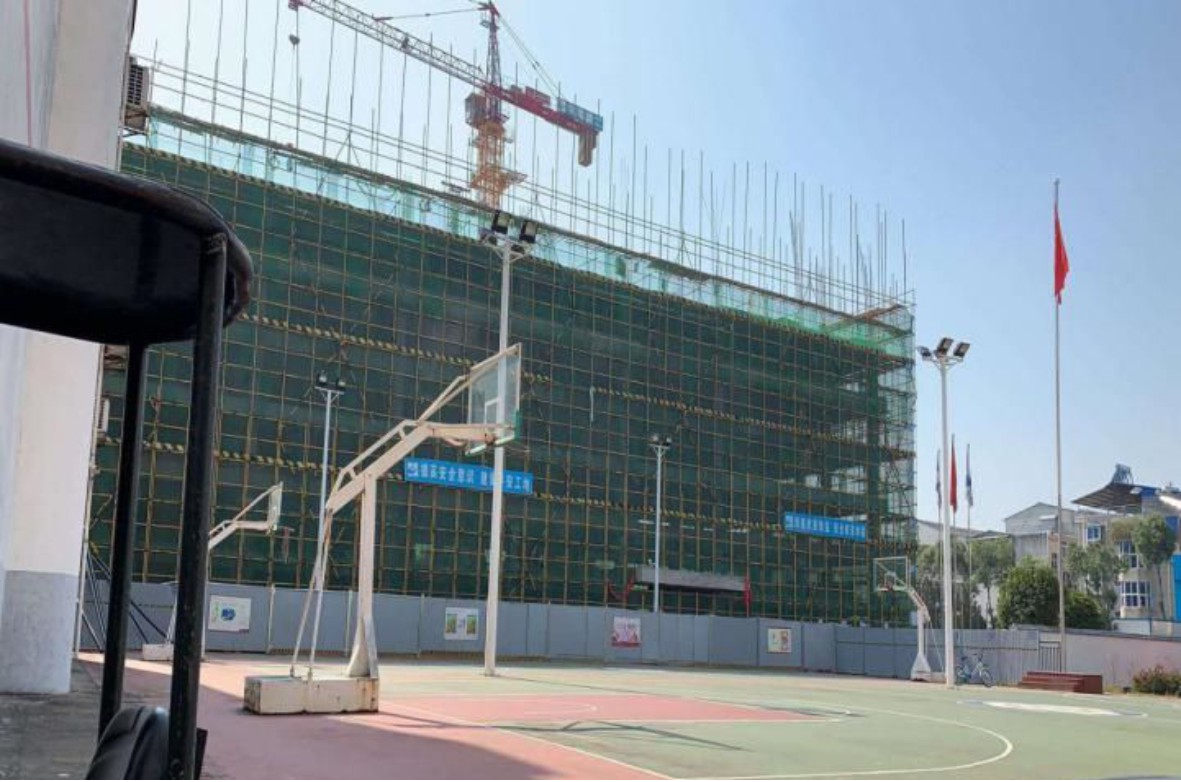 化工行业管道选材指南:为什么工程项目青睐浙江联景PSP钢塑复合管?(图6) 葵花药业湖北基地.png